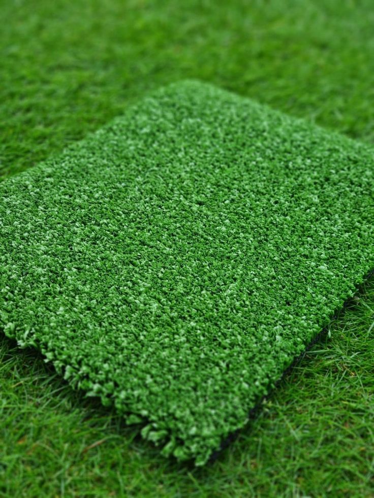 Fake Grass - Color: Green