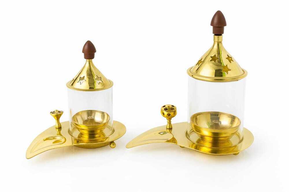 Brass Pan Akhand Diya - Color: Golden