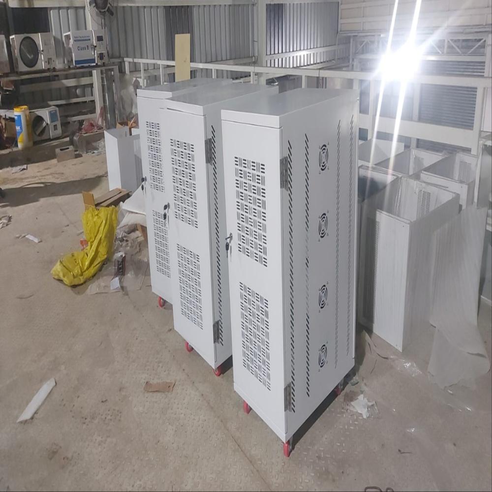 LuxMed Mobile Charging Station