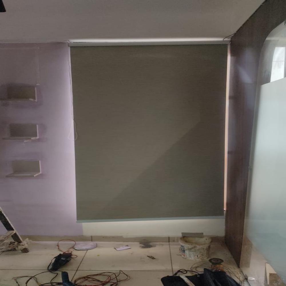 Pvc Window Roller Blind - Eco-friendly Pvc Material, Plain White Color, Easy To Install, Low Maintenance, Perfect For Home & Office Spaces