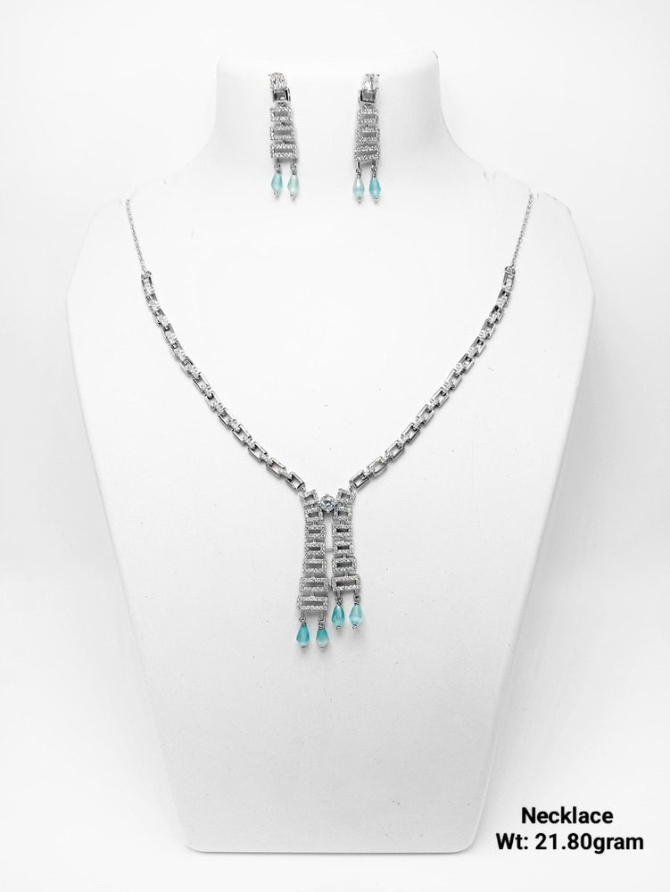 92.5 Silver Nacklace With Earrings
