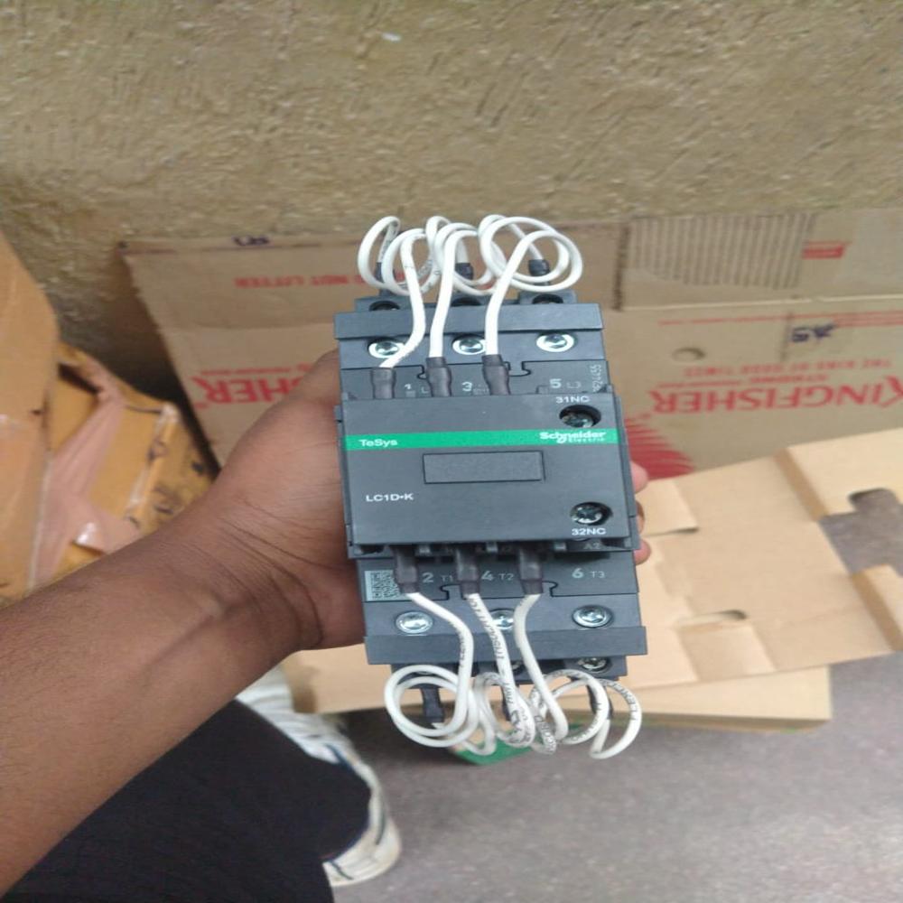 Molded Case Circuit Beaker (mccb) - Color: Black