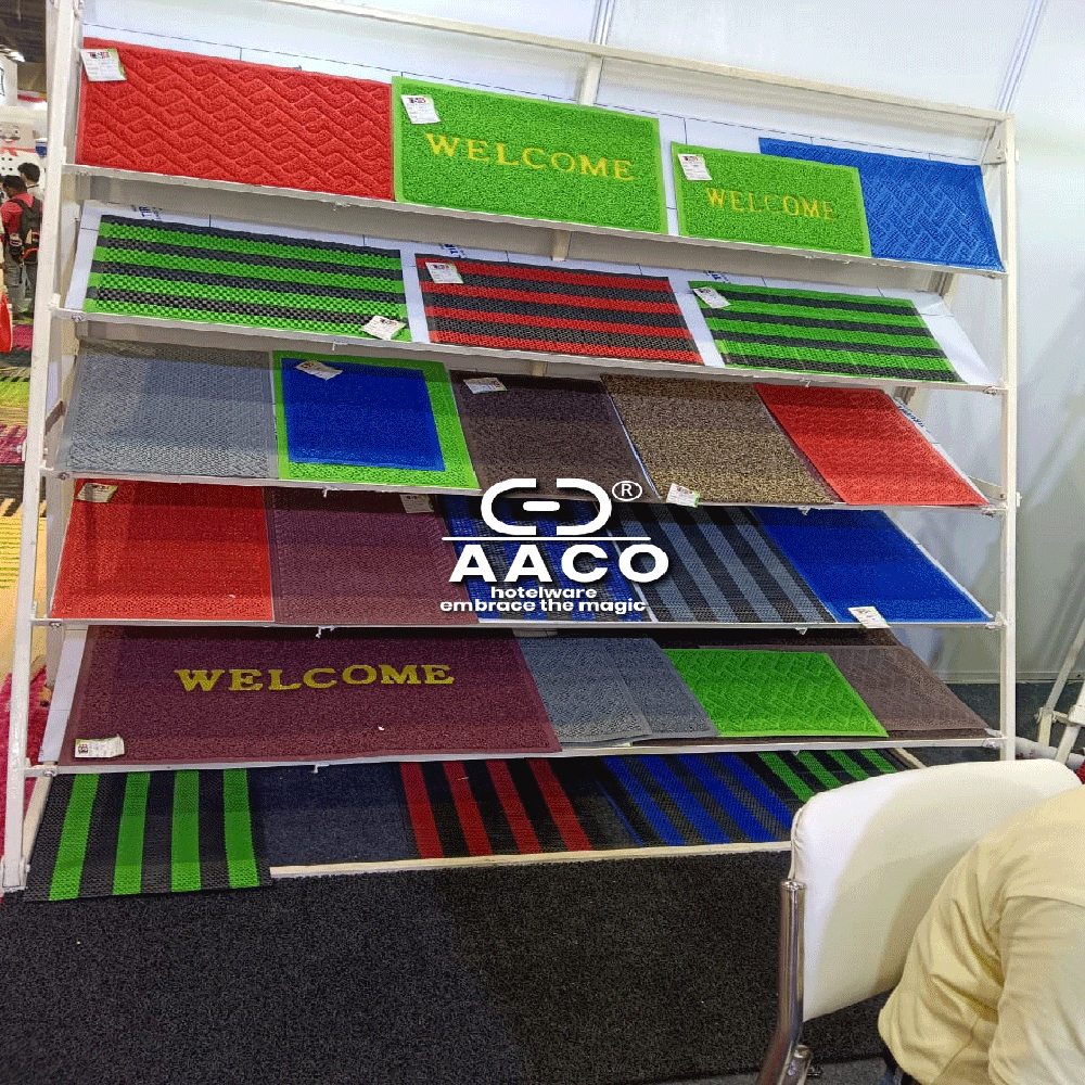 Multicolor Plastic Turf Mat - Color: Multicolour