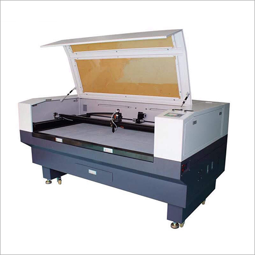 Ccd Co2 Laser Cutting Machine - Applicable Material: Acrylic
