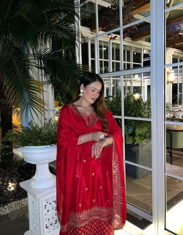 Embroidery Siqunce Work Kurties Set