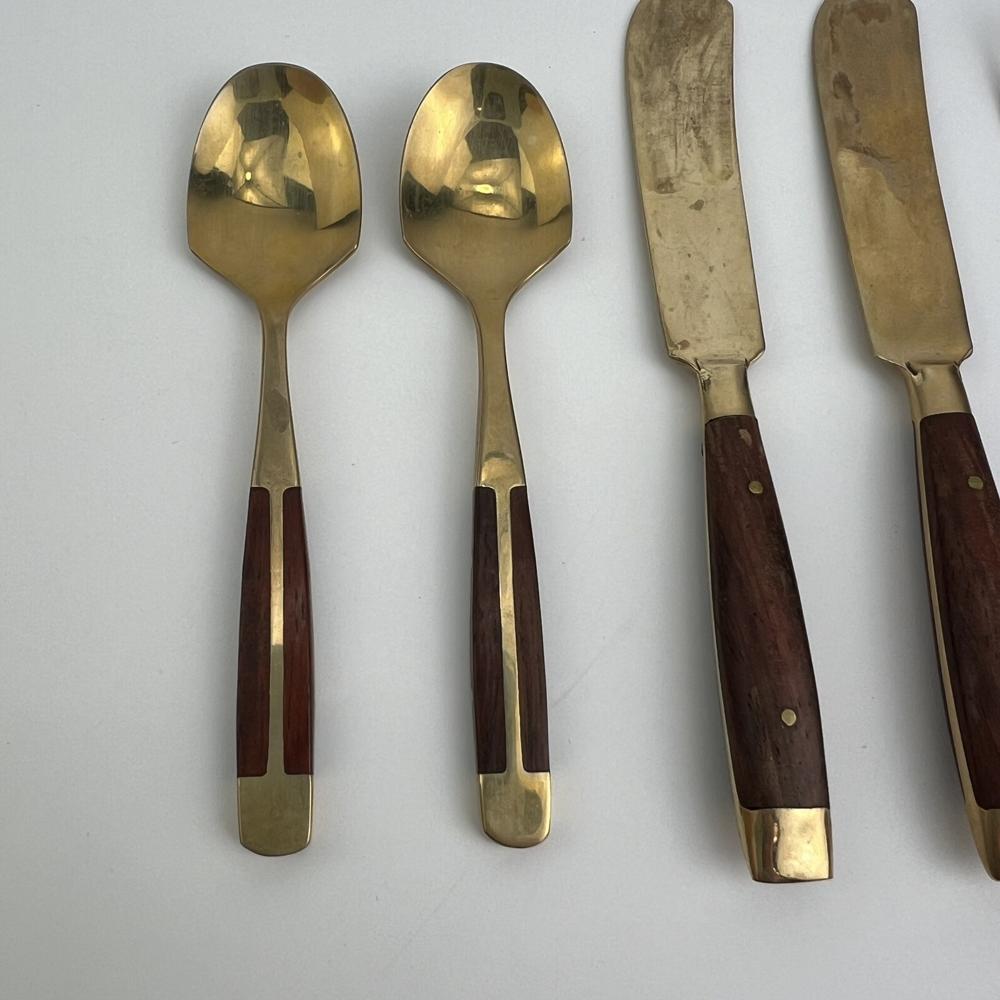 Top Selling Wooden Handle Brass Metal Flatware Cutlery Set Spoon And Knife Cutlery Flatware - Application: Hotels