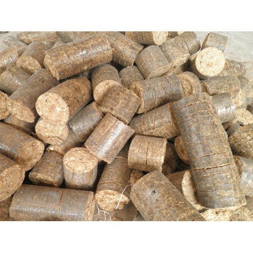 Biomass Briquettes - Fixed Carbon: 15-20 %