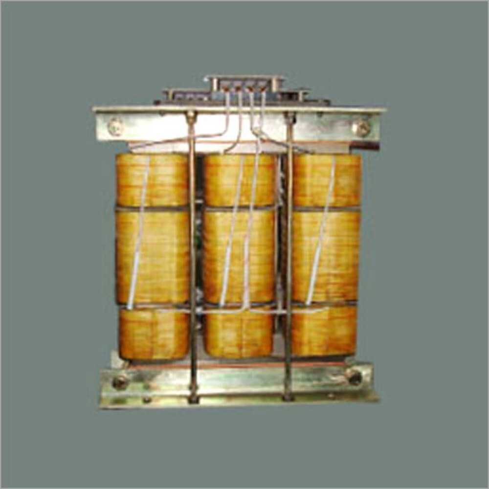 Three Phase Isolation Transformer - Efficiency: High