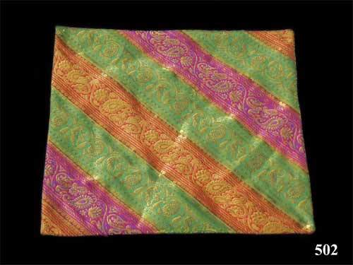 डिजाइनर कुशन कवर