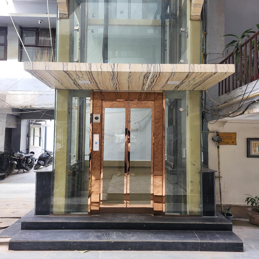 Home Lift - Material: Stainless Steel