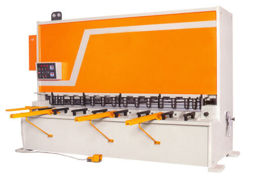 Dmc-325 Hydraulic Shearing Machine - Color: Yellow