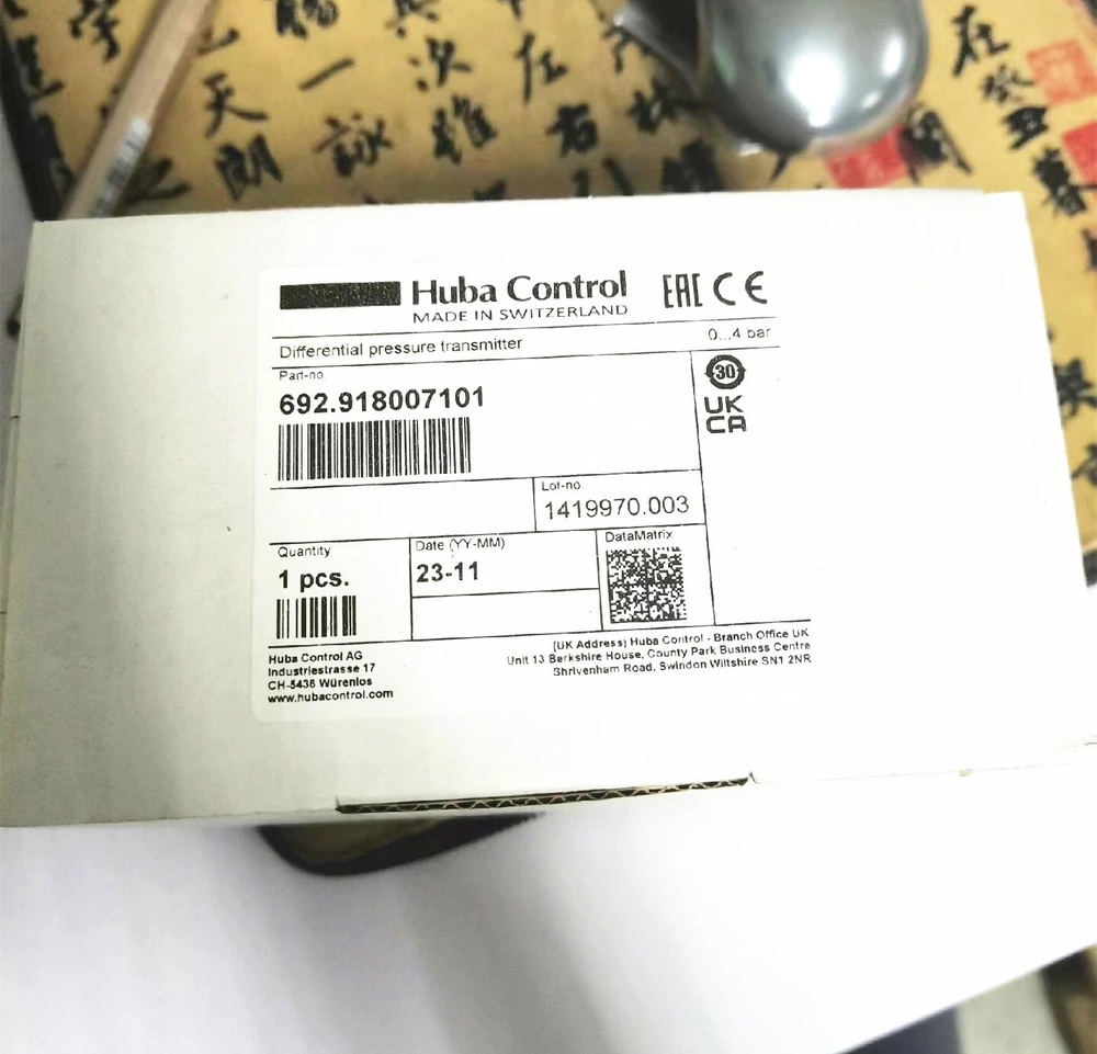 Huba Control Differential Pressure Transmitter 692.918007101 - Application: Process Medium; Gas