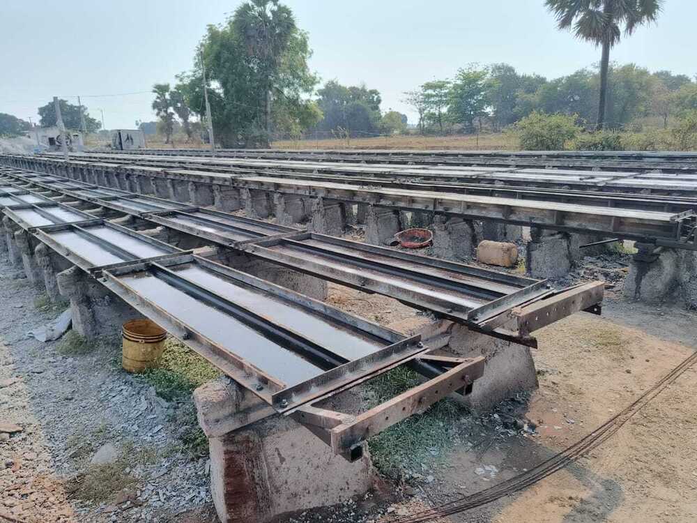 Boundary Walls - Color: Grey