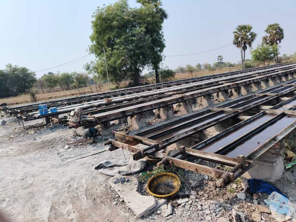 Boundary Walls - Color: Grey