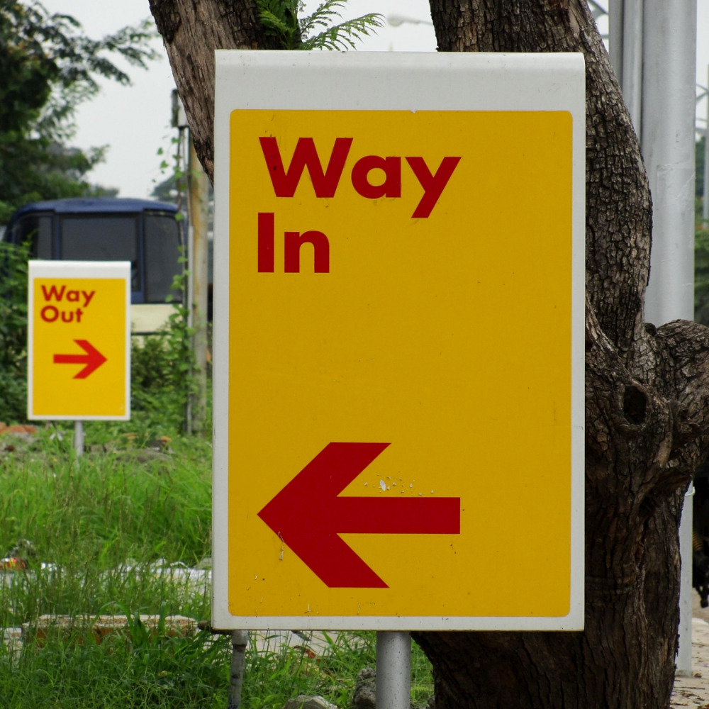 Customize Wayfinding Sign - Application: Advertisement