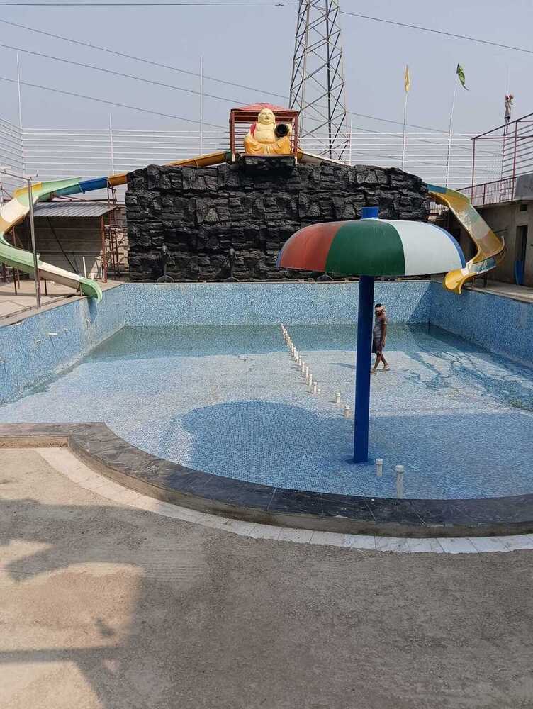Outdoor Swimming Pool