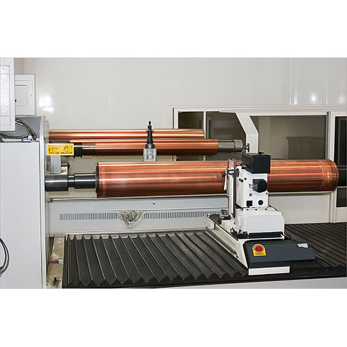 High Tech Engraving Machine - Size: Varies As Per Model