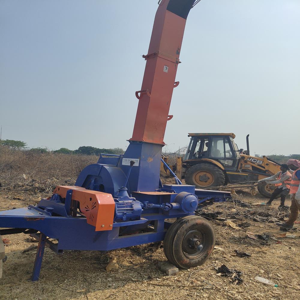 Tamil Nadu Conveyors Type Wood Chipper Machine 55 HP