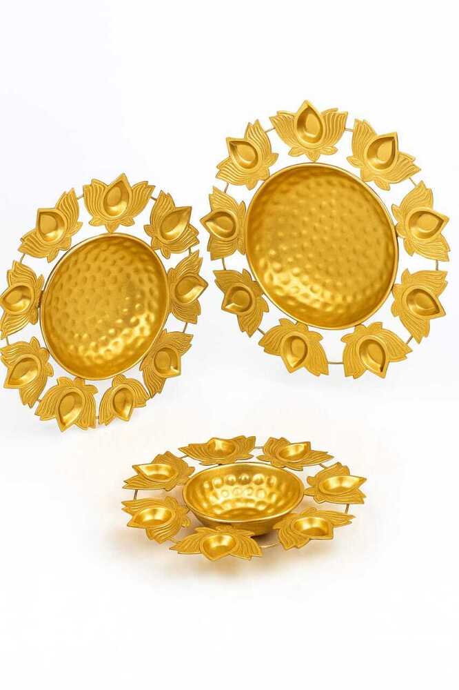 Lotus Metal Diya Urli