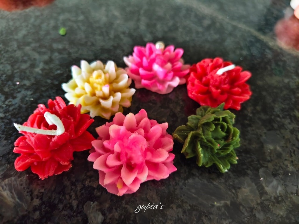 Flower Candle - Features: High Quality