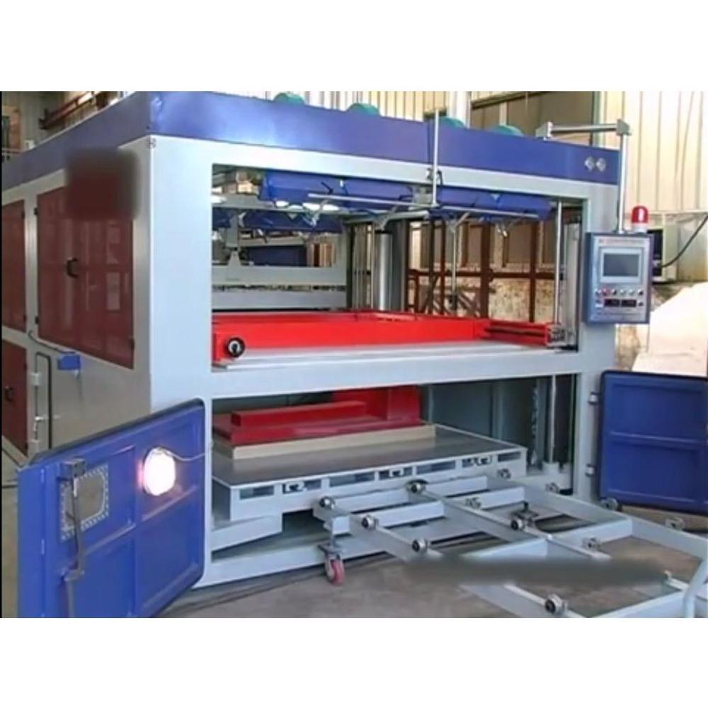 Industrial Vacuum Forming Machine - Color: Silver