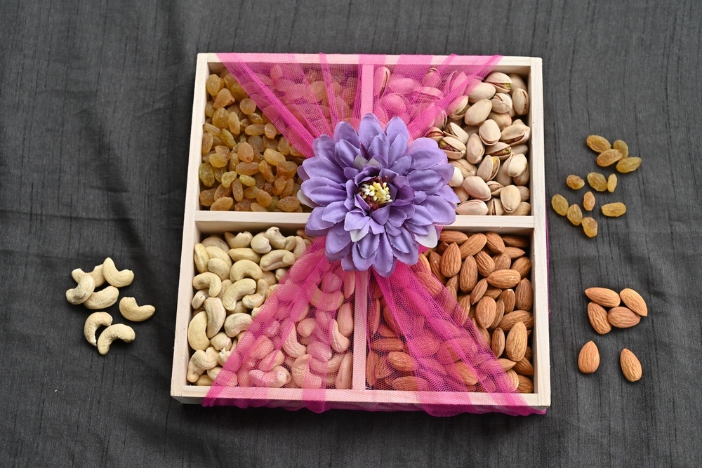 Dry Fruit Customize Gift Box - Color: Multicolor