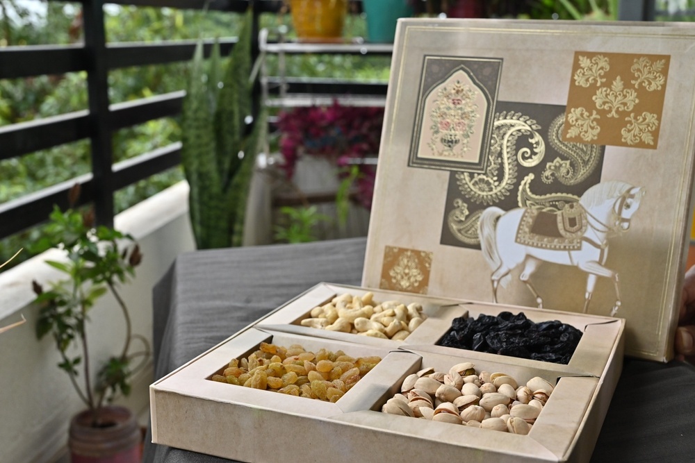 Dry Fruit Customize Gift Box - Color: Multicolor