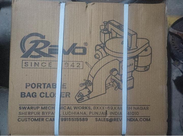 Revo bag closer machine
