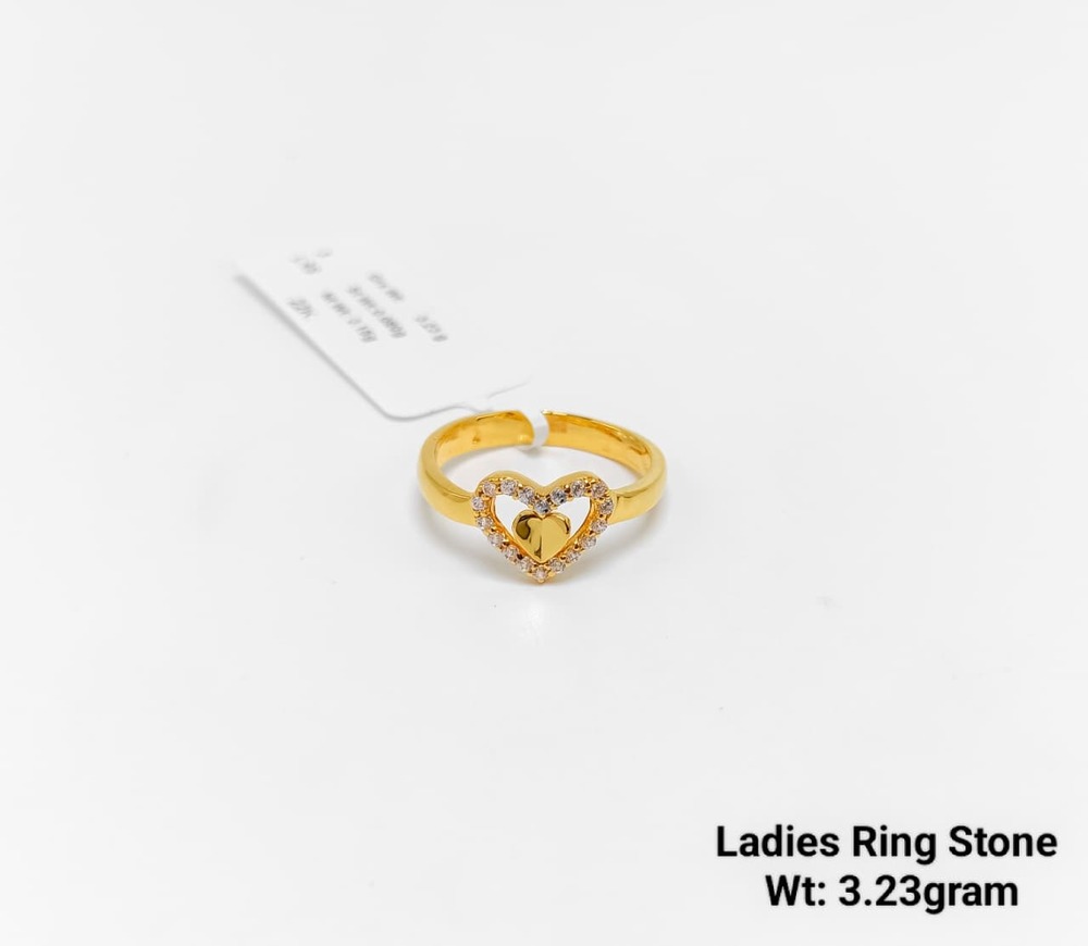 92% New Design Gold Ladies Ring Stone