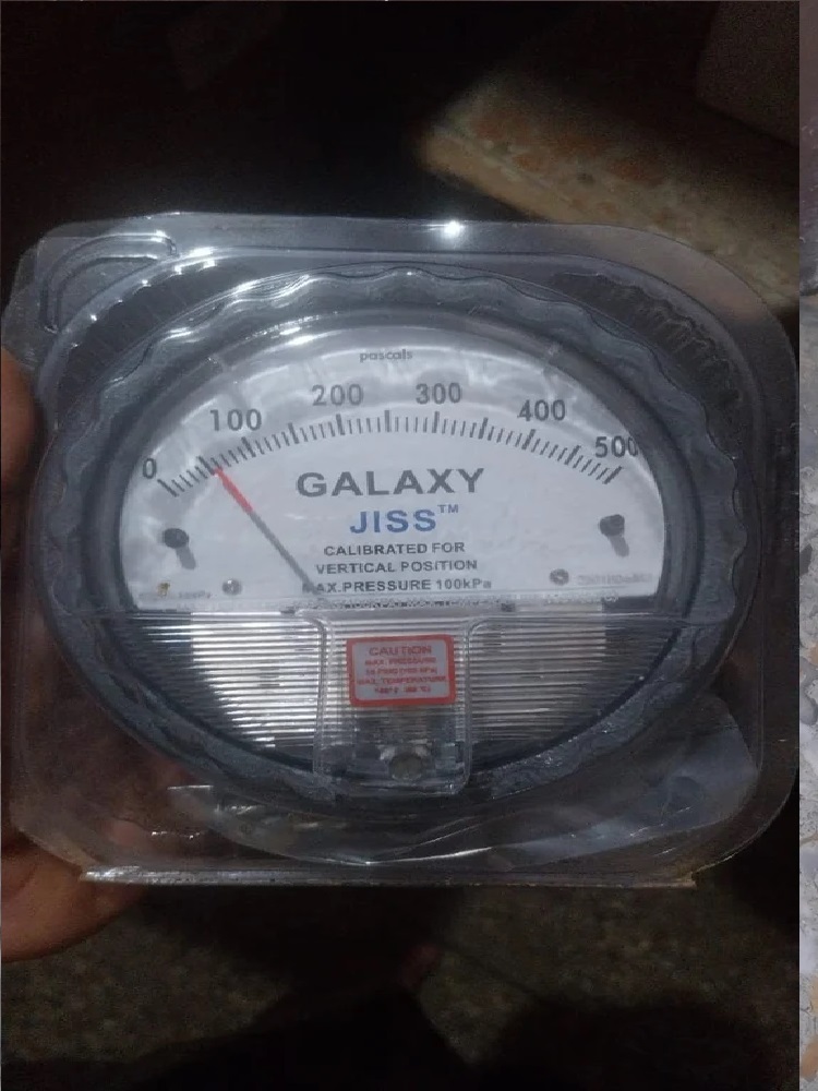 JISS GALAXY DIFFERENTIAL PRESSURE GAUGE 0-500 PASCALS