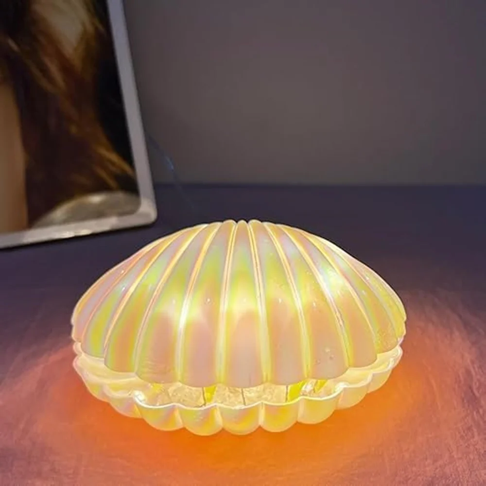 Pearl Tulip Lamp