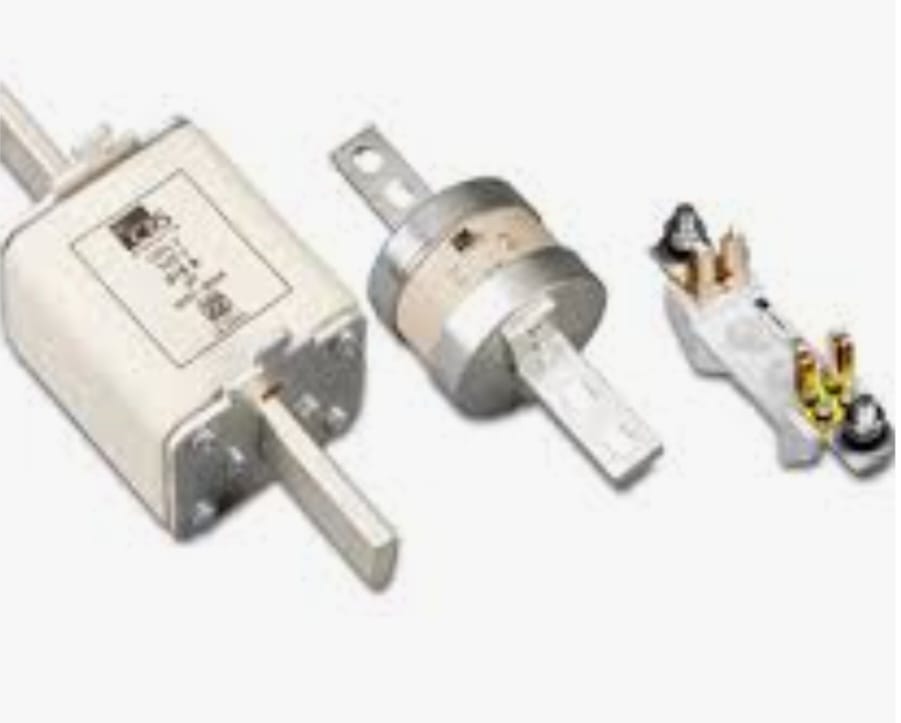 Hrc Fuse Link - Metal | 415 Volt, Grey, 50/60 Hertz, High Breaking Capacity For Low And Medium Voltage Applications In Power Inverters