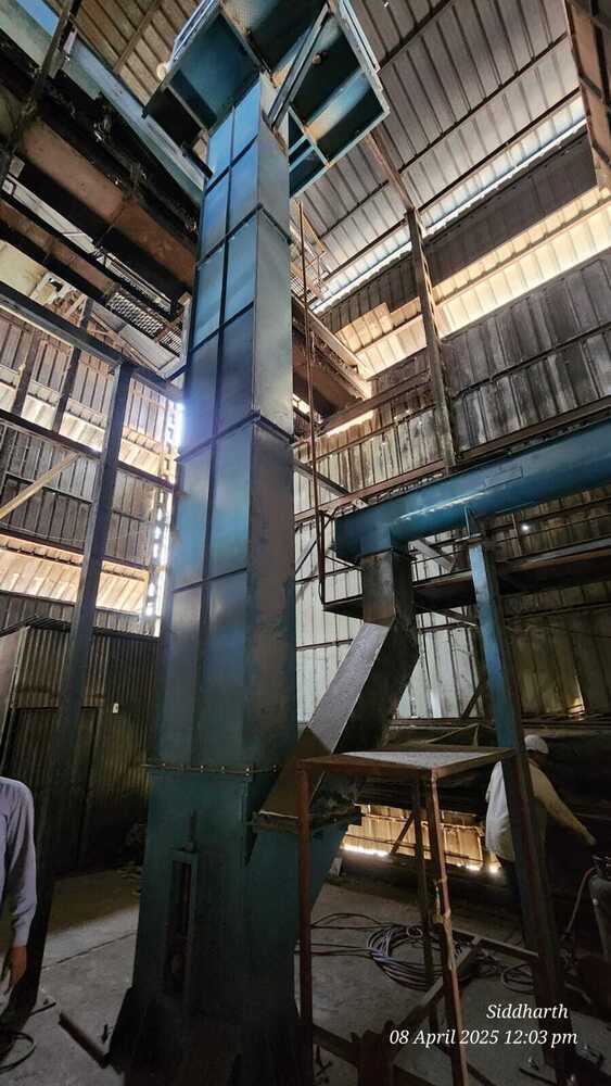 Industrial Bucket Elevator - Frame Material: Mild Steel