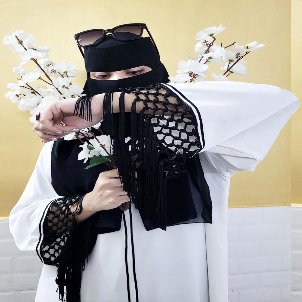 White Abaya For Women Burqa Modest Wear - Breathable Fabric, Casual Style, Lace Pattern, Daily Wear | Elegant, Washable, All-Season Design