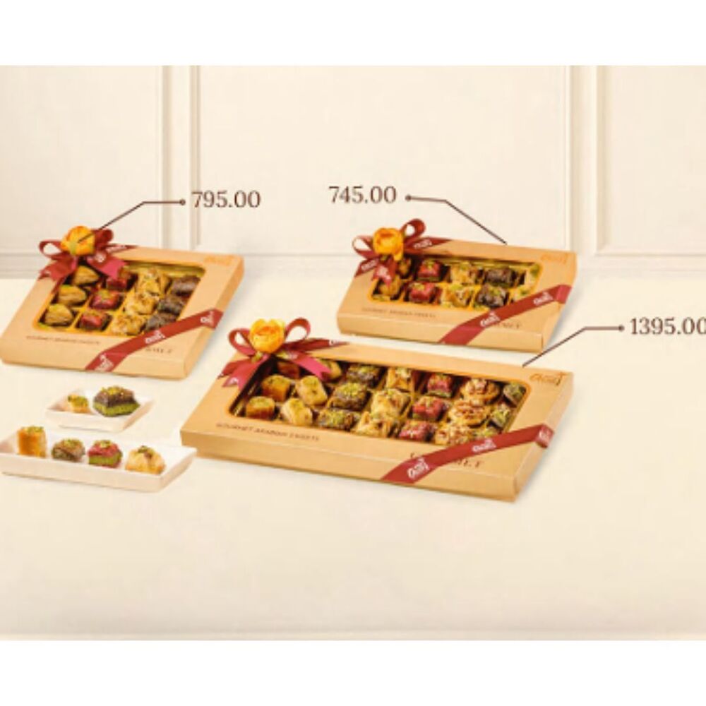 Oasis Opulent Baklawa Assortment - Handcrafted Assorted Baklawa With Cashew, Pistachio, Almond, And Walnut Varieties | Perfect For Diwali & Corporate Gifting