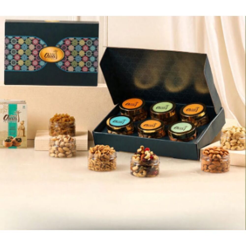Oasis Luxury Baklawa Treasure Chest - Assorted Handcrafted Baklawa Varieties, Elegant Treasure Chest Packaging with Golden Detailing | Ideal for Diwali, Weddings & Corporate Gifting