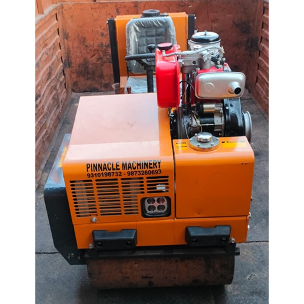 Ride On Vibratory Roller - Fvr 850 - Color: Yellow