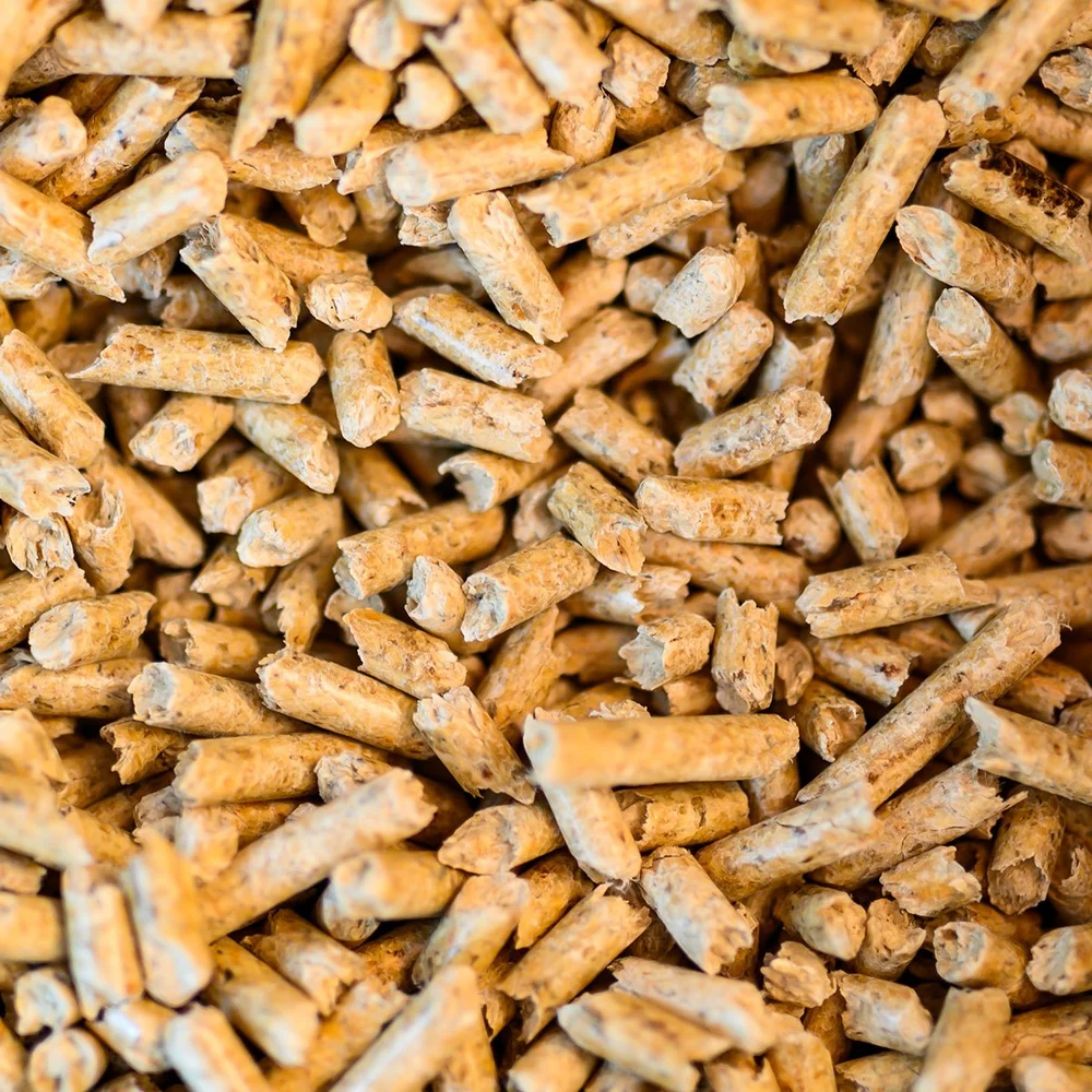 Pine Wood Pellet - Ash Content (%): 1 %
