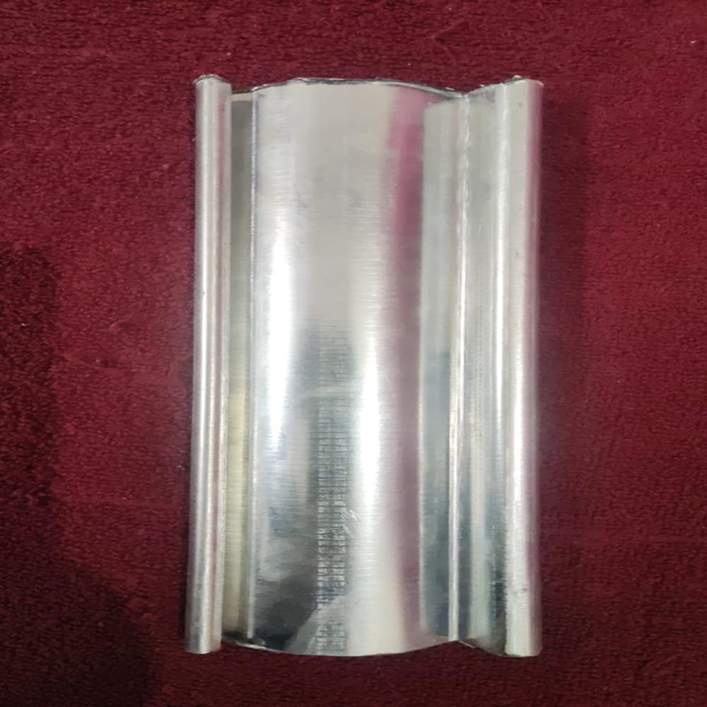 Round ( Goal ) Shutter Patti