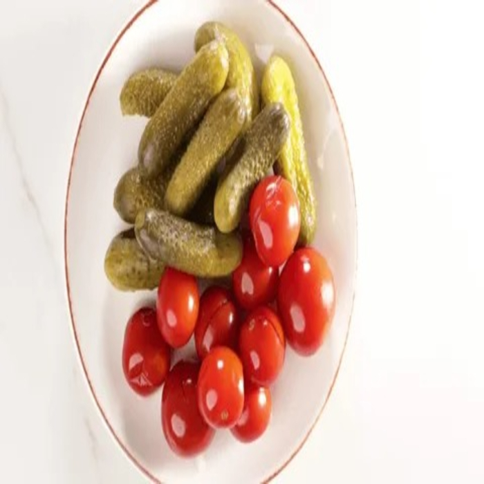 Fresh Pickled Gherkins With Tomatoes - Feature: Ready To Eat