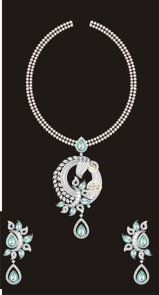 Peacock Grace Necklace With Green Diamond In 18K Gold - Diamond Cut: Very Good