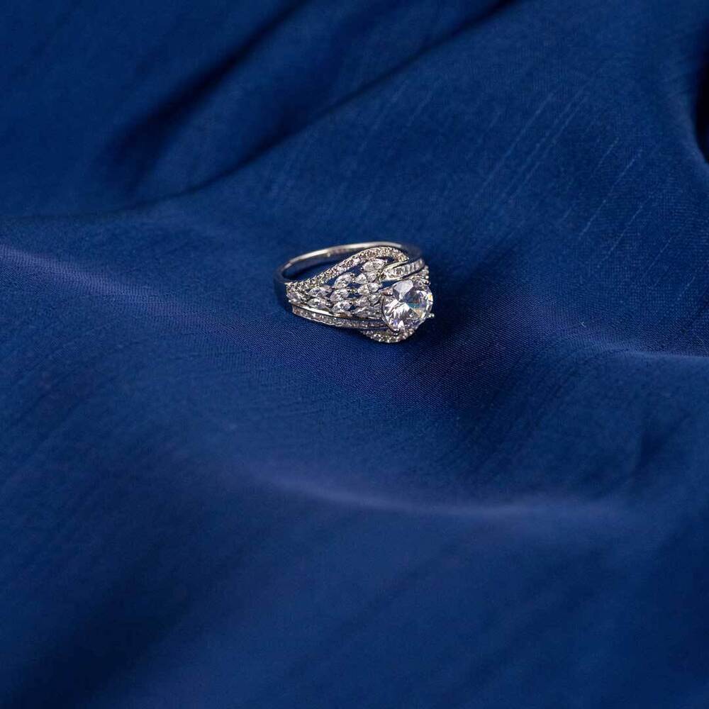 Space Diamond Ring - Diamond Cut: Excellent