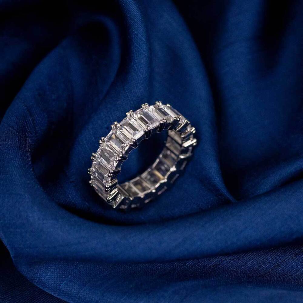 Unique Design Diamond Ring - Color: White