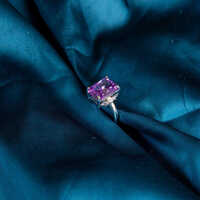 Blue Sapphire Ring - Gender: Women's