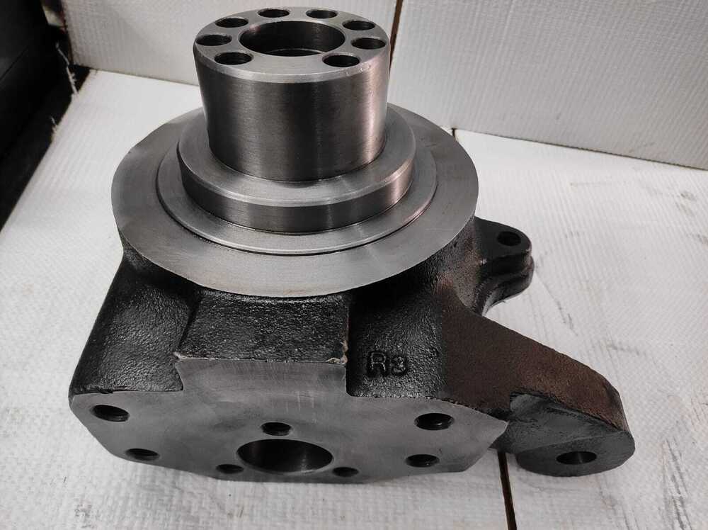 KNUCKLE, STEERING R H - NEW HOLLAND CONSTRUCTION