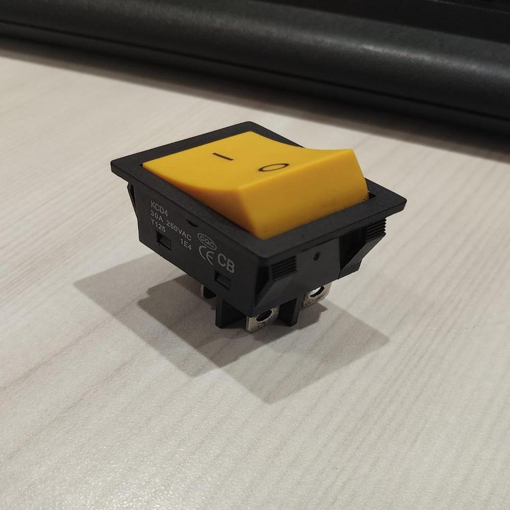 4 PIN ON-OFF 30 AMP WELDING ROCKER SWITCH