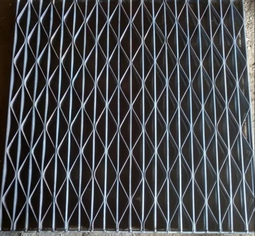 Steel And Mild Steel Heavy Duty Mild Steel Grating - Color: Silver