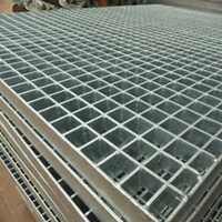 Hot Dip Galvanized Steel Grating - Color: Silver