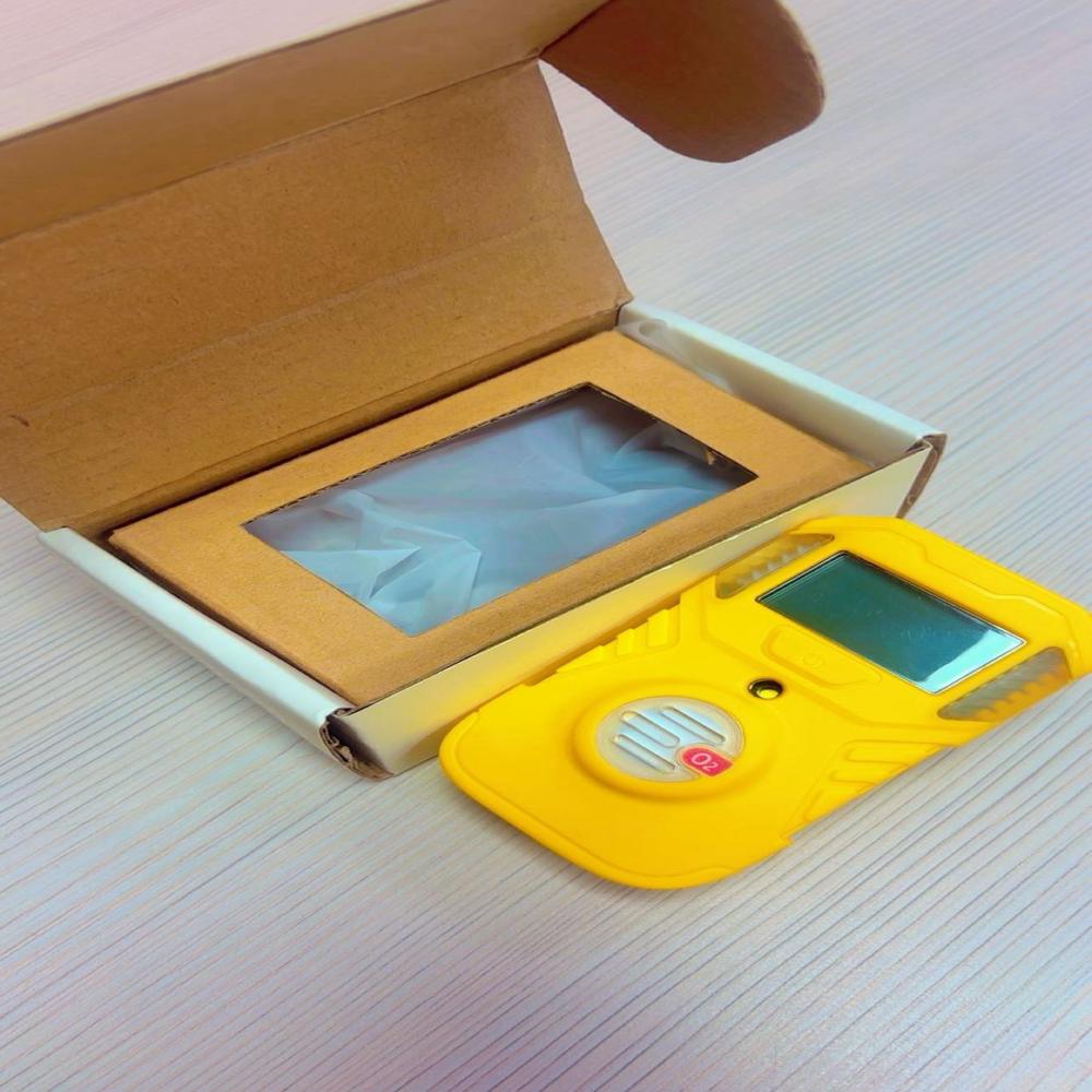 Portable Gas Detector - Accuracy: 5 %