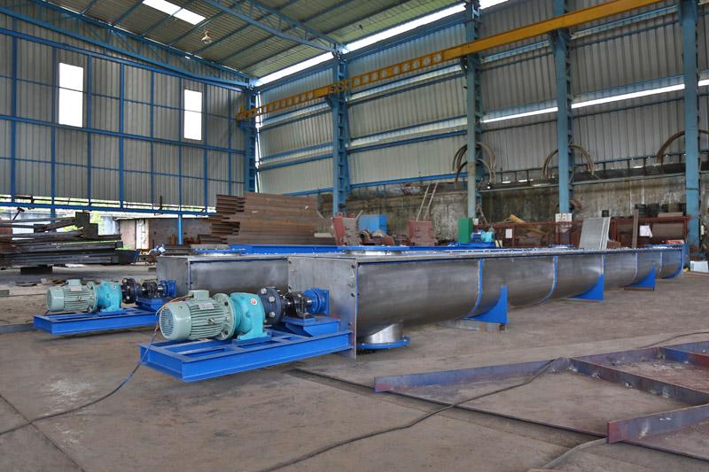 Industrial Screw Conveyor - Color: Oil Paint